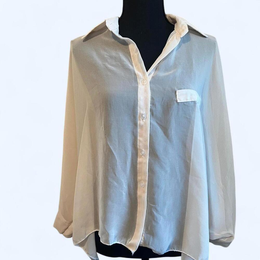 Vintage Y2K cute oversized button up sheer layering top size S